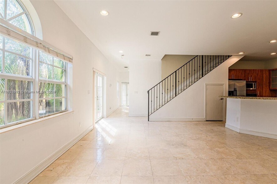 More Photos Of 716 SW 9th Ter, Fort Lauderdale Specialty For Sale