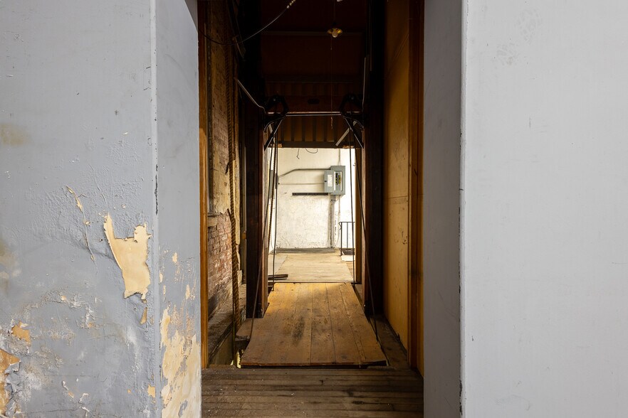 More Photos Of 2313 13th, Columbus General Retail For Sale