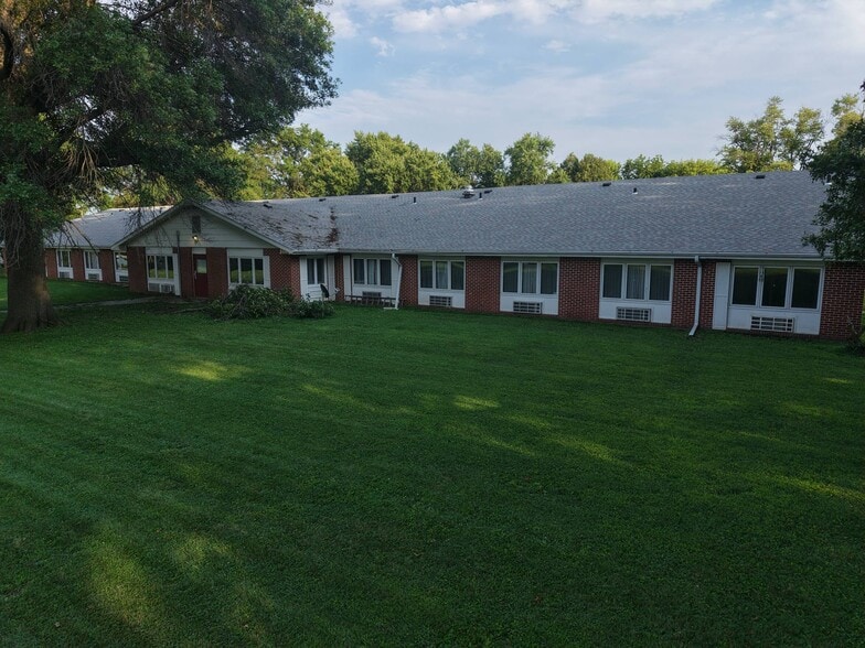 More Photos Of 300 Cedar St, Tarkio Skilled Nursing Facility For Sale