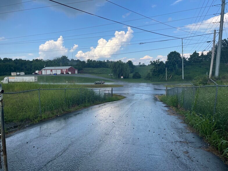 More Photos Of 7675 W Andrew Johnson Hwy, Mosheim Land For Lease