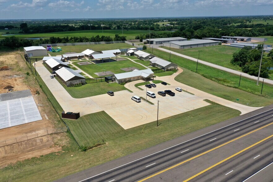 More Photos Of 4150 Highway 36 S, Brenham Shelter For Sale