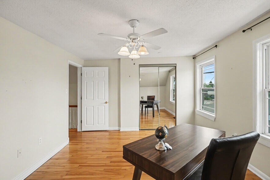 More Photos Of 616 Rideau St, Kemptville Office For Sale