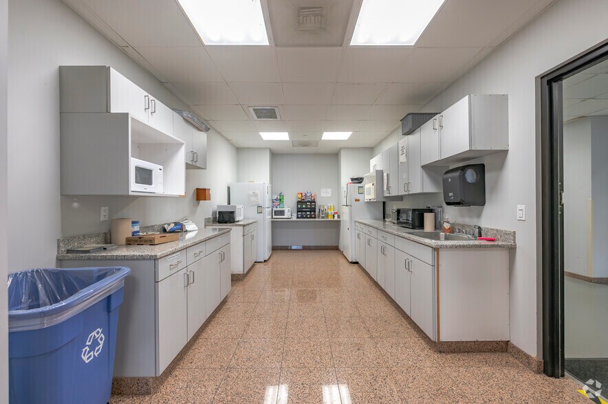 More Photos Of 2 Morse Rd, Oxford Warehouse For Sale