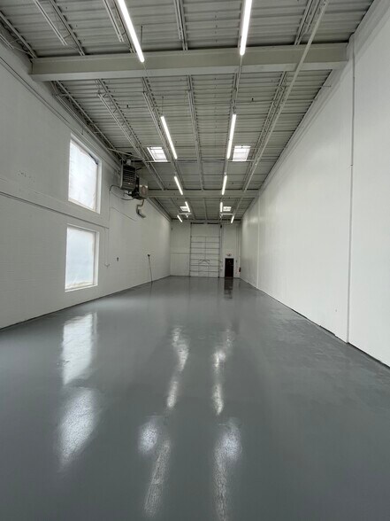 More Photos Of 5716 Industry Ln, Frederick Warehouse For Lease
