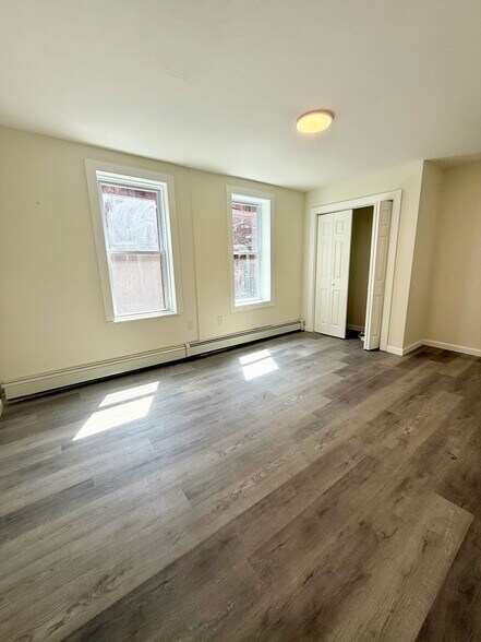 More Photos Of 642 Park St, Hartford Apartments For Sale