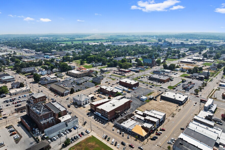 More Photos Of 120 N Elm St, Henderson Storefront Retail Residential For Sale