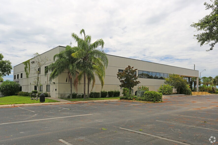 More Photos Of 1610 W International Speedway Blvd, Daytona Beach Medical For Sale