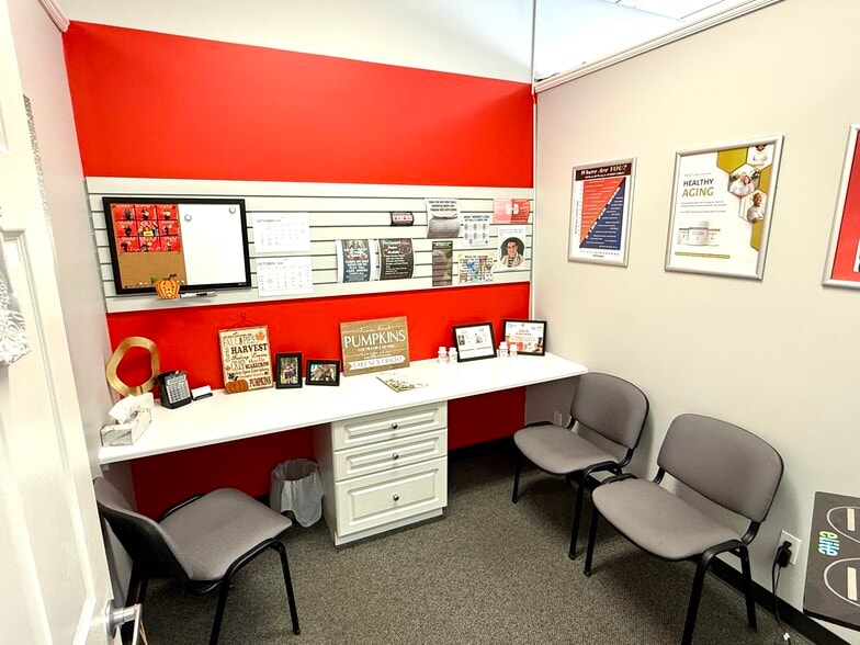 More Photos Of 5212 48 St, Red Deer Office For Sale