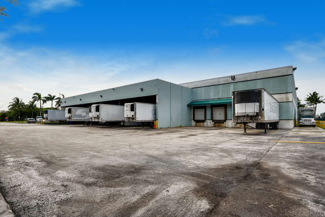 More Photos Of 1800 NW 89th Pl, Miami Refrigeration Cold Storage For Lease