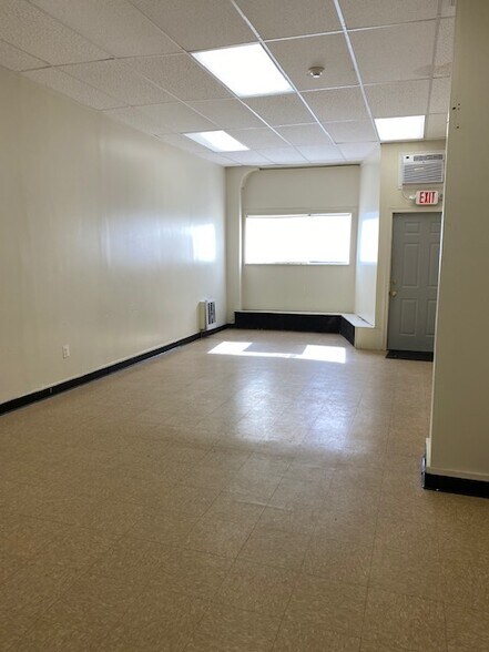 More Photos Of 4732 Griscom St, Philadelphia Office Residential For Lease