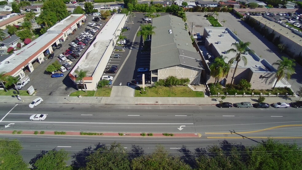 More Photos Of 721 W Whittier Blvd, La Habra Office For Lease