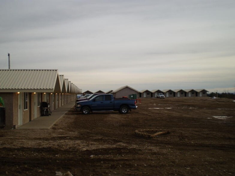 More Photos Of 5125 North Avenue ave, Swan Hills Hotel For Sale