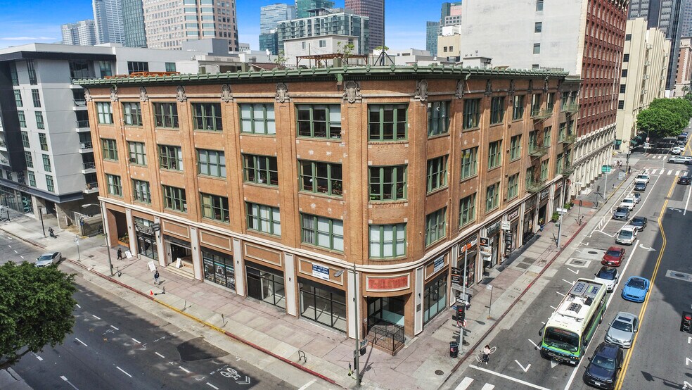 More Photos Of 500 W 7th St, Los Angeles Apartments For Lease