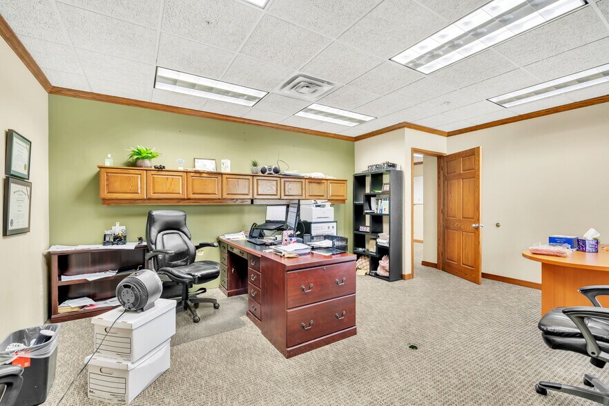 More Photos Of 2170-2180 Victor Pl, Colorado Springs Warehouse For Sale