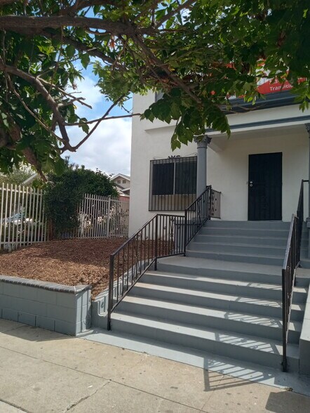 More Photos Of 8930 S Vermont Ave, Los Angeles Daycare Center For Lease