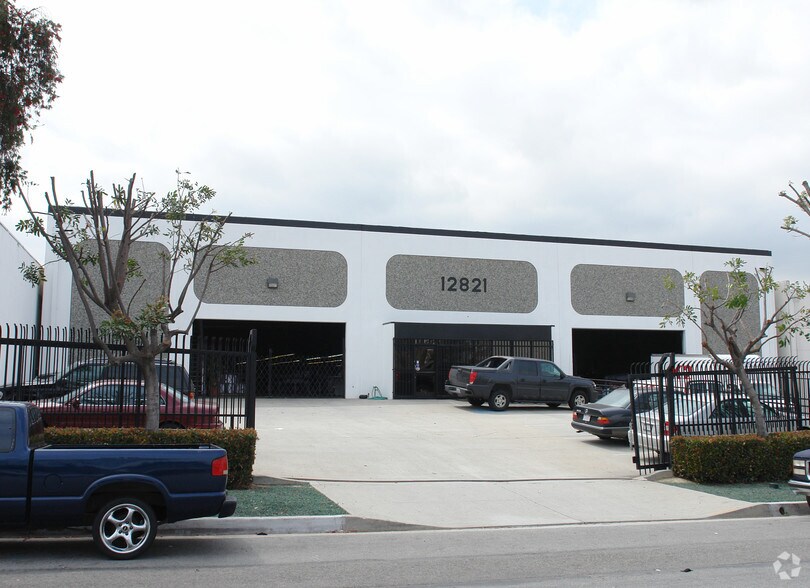 Primary Photo Of 12821 S Spring St, Los Angeles Warehouse For Lease