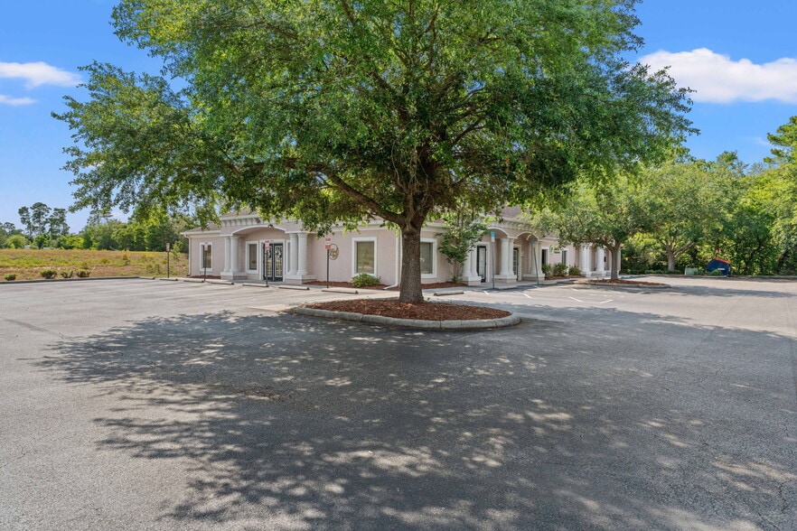 More Photos Of 7005-7011 Nightwalker Rd, Brooksville Medical For Lease