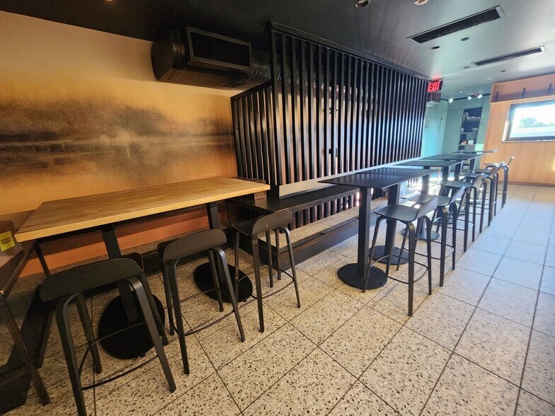 More Photos Of 4971 N 7th Ave, Phoenix Restaurant For Sale