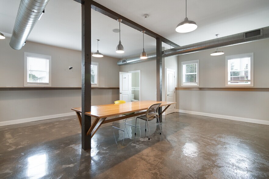 More Photos Of 3287 Post Rd, Warwick Storefront Retail Office For Lease