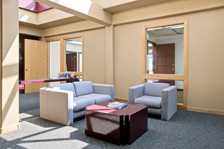 More Photos Of 4836 S College Ave, Fort Collins Office For Lease
