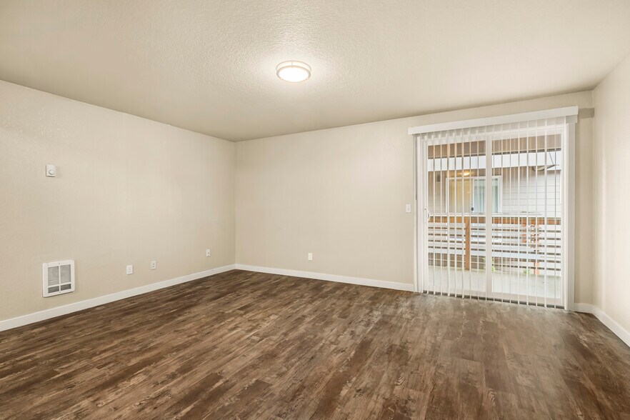More Photos Of 1570 James St, Woodburn Apartments For Sale