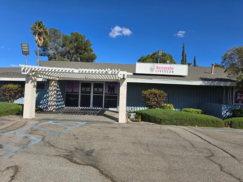 More Photos Of 14174 Green Tree Blvd, Victorville Office For Sale