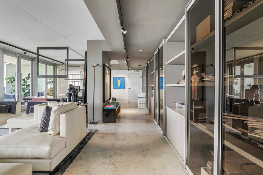 More Photos Of 888 Biscayne Blvd, Miami Apartments For Lease