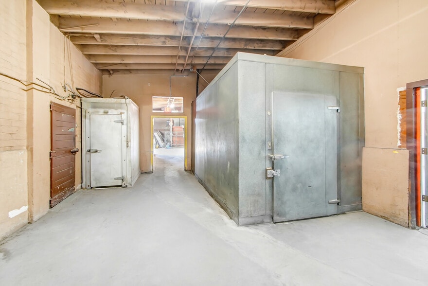 More Photos Of 2396 E Steel Rd, Colton Warehouse For Lease