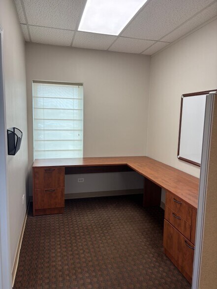 More Photos Of 231 W Grand Ave, Bensenville Office For Lease