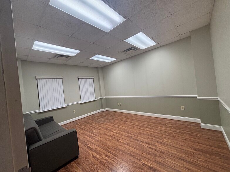 More Photos Of 140 Industrial Park Drive, Forsyth Warehouse For Sale