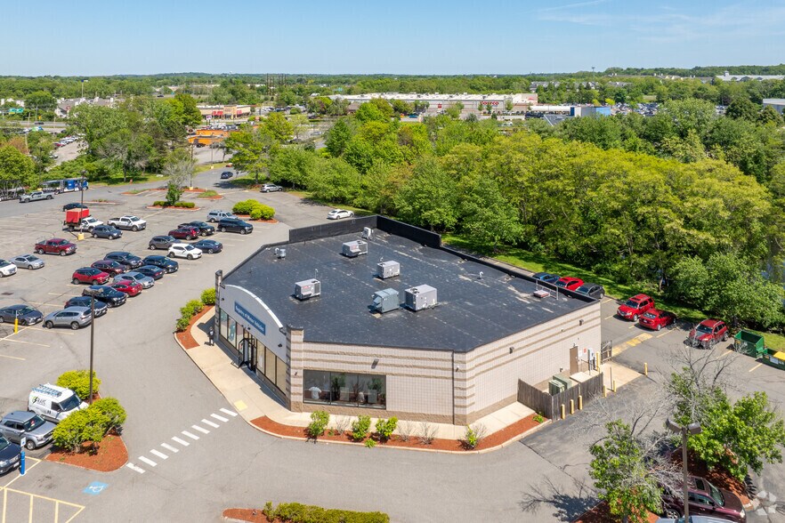More Photos Of 8-10 Newbury St, Danvers Unknown For Lease