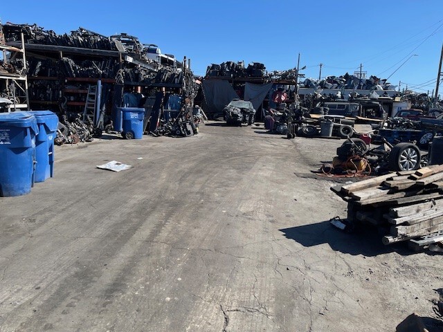 More Photos Of 2211 E Anaheim St, Wilmington Land For Lease