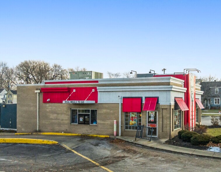 More Photos Of 200 Richmond St, Painesville Fast Food For Sale