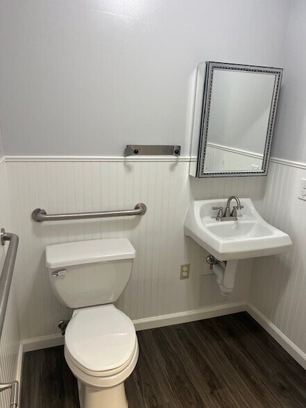 More Photos Of 12812 Old Glenn Hwy, Eagle River Unknown For Sale