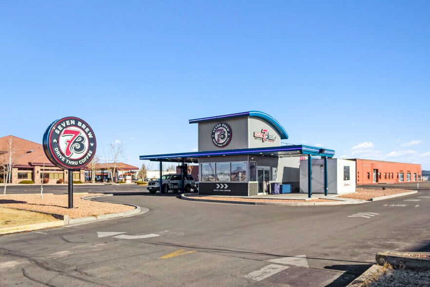 More Photos Of 2209 Main St, Alamosa Freestanding For Sale