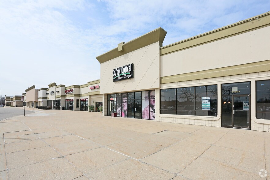 More Photos Of 44725-44807 Schoenherr Rd, Sterling Heights Unknown For Lease