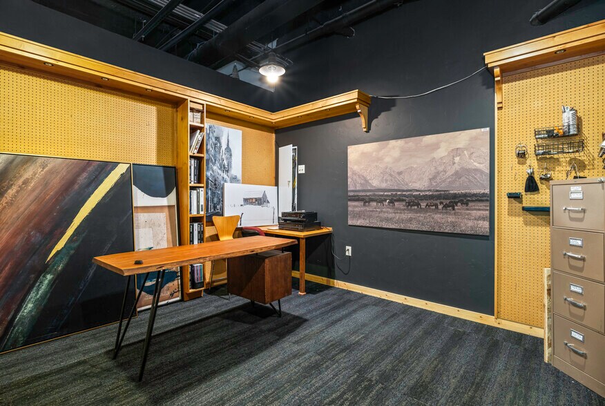 More Photos Of 35 5th St, Steamboat Springs Storefront Retail Office For Sale