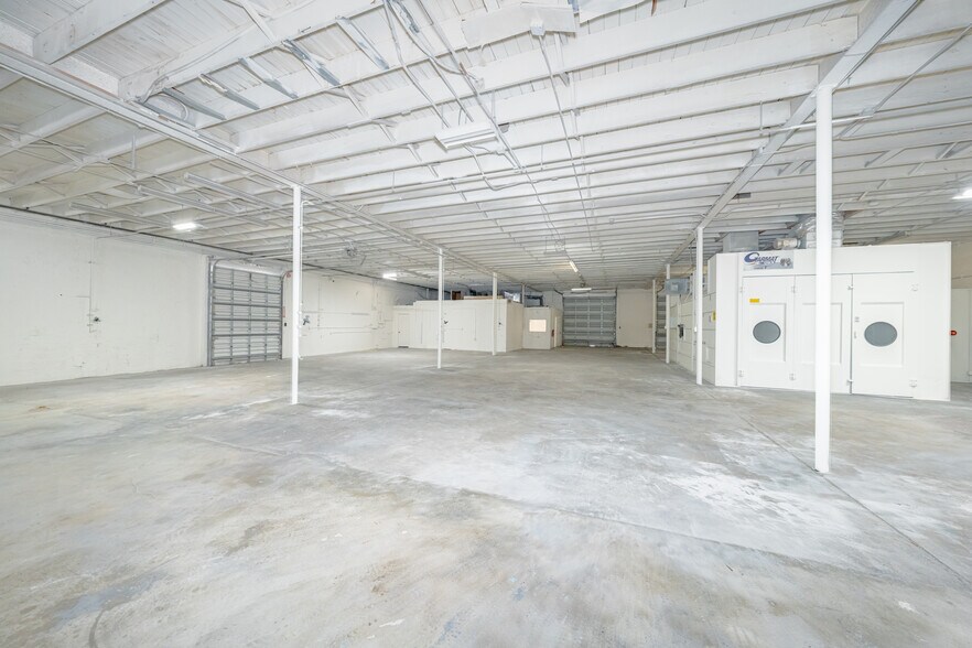 More Photos Of 716 NW 7th Ave, Fort Lauderdale Warehouse For Lease