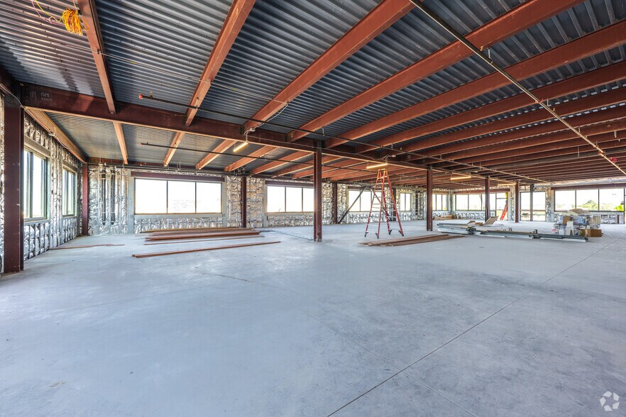 More Photos Of 2100 Louisiana Blvd NE, Albuquerque Office For Lease