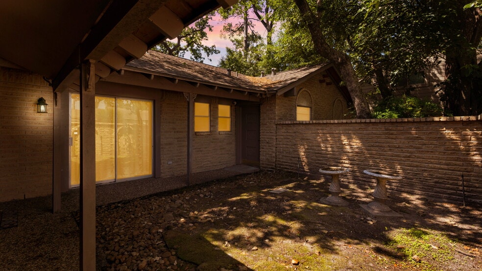 More Photos Of 5807 Old Lodge Dr, Houston Assisted Living For Sale