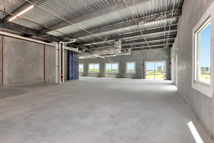 More Photos Of 2851 Height St, Sarasota Medical For Lease