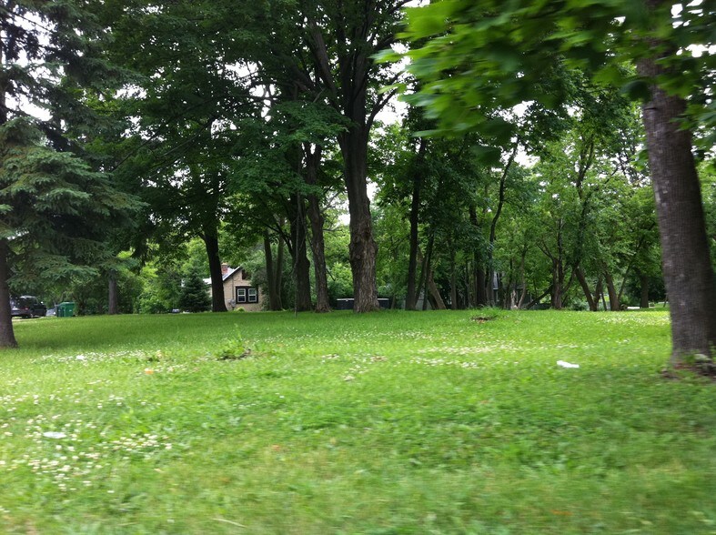 More Photos Of 4977 Grand Ave, Gurnee Land For Sale