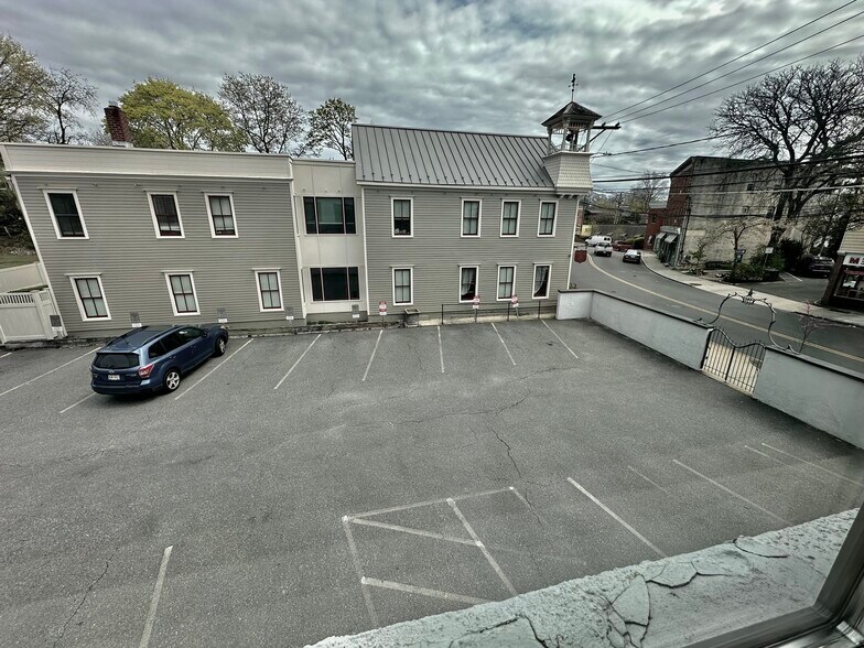 More Photos Of 239 Mill St, Greenwich Office For Lease