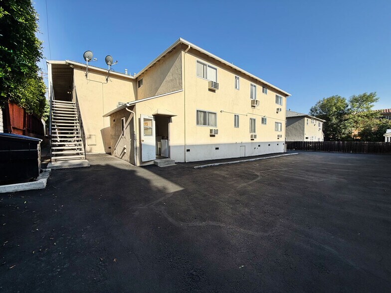 More Photos Of 1247 Viola Ave, Glendale Apartments For Sale