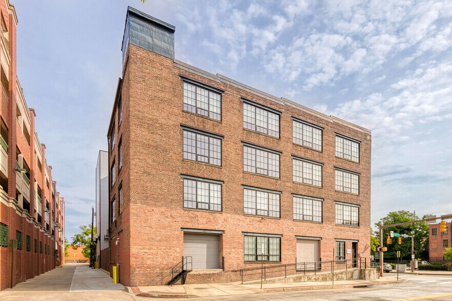 More Photos Of 1434 Fleet St, Baltimore Showroom For Lease