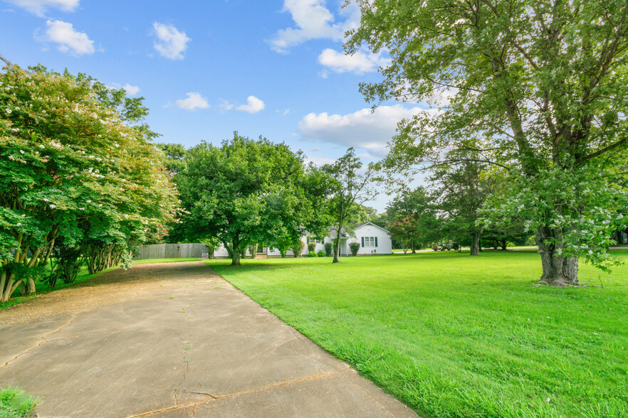 Primary Photo Of 29699 Capshaw Rd, Harvest Medical For Sale