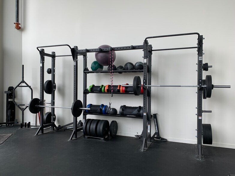 More Photos Of 3303 N Mississippi Ave, Portland Office For Lease