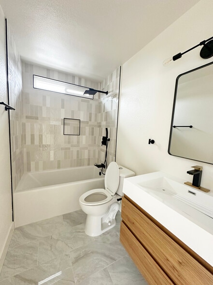 More Photos Of 17414 Dairyview cir, Huntington Beach Multifamily For Sale