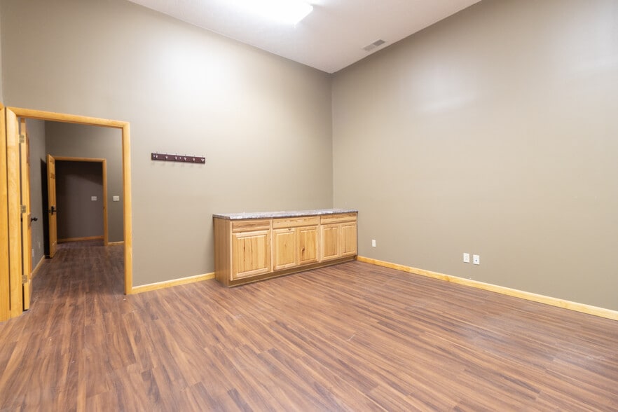 More Photos Of 90 Stonecoal Rd, Horner Freestanding For Sale