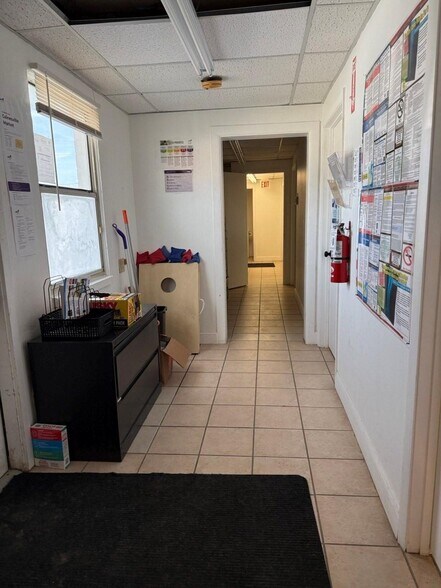 More Photos Of 2720 NE 20th Way, Gainesville Warehouse For Sale